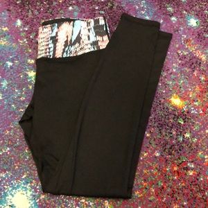 PASTEL SNAKE PRINT YOGA PANTS LONG SIZE SMALL NEW